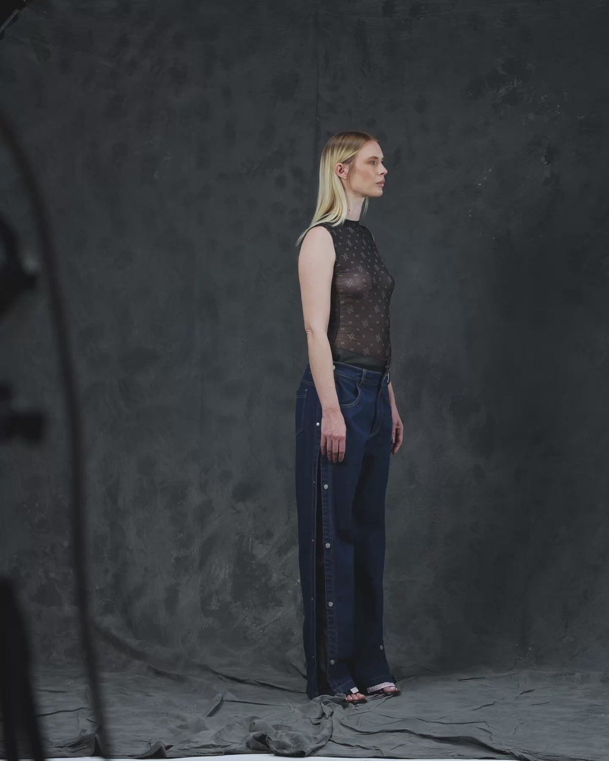 INSIGNIA BODY-10
